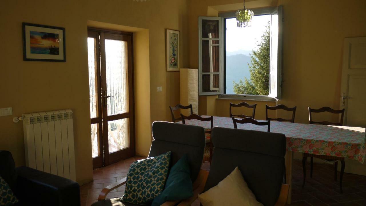Piscina Con Vista Villa Bagni di Lucca Eksteriør billede